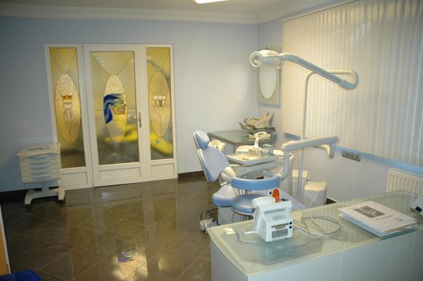 Alpha-Dent Zahnklinik